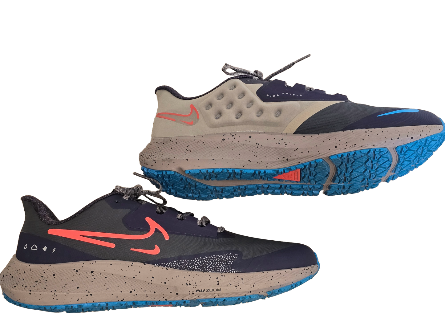 Nike Air Zoom Pegasus Shield Runners